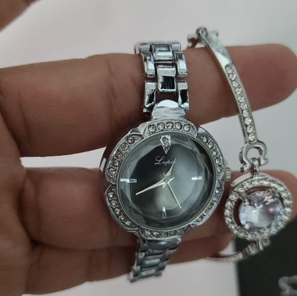 Women Bracelet Quartz Watches Luxury Rose Gold Gem - Picture 3 of 3